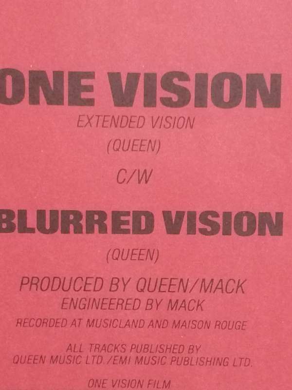 Queen, One Vision, exended vision, vinyl excellent.