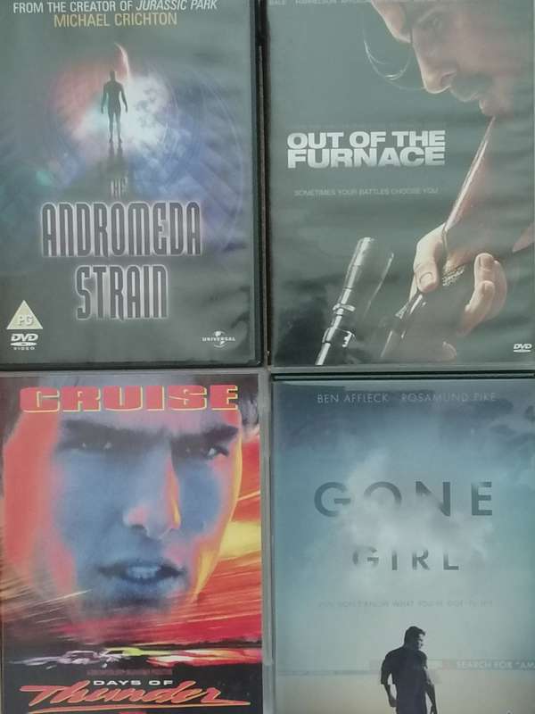 20x Top original DVD movies in very good condition.