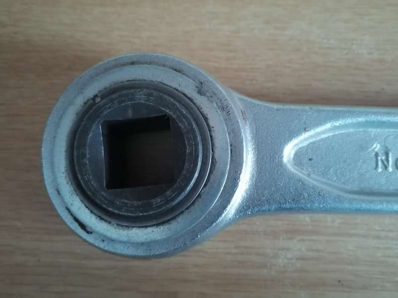 Large Gedore No, 3293Z heavy duty wrench, 49cm long, needs socket tool.