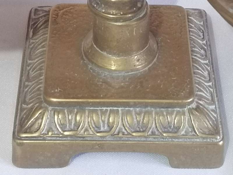 Vintage Brass display scale in good condition.