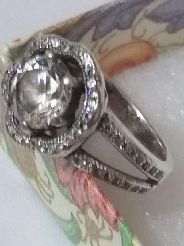 Beautiful fine Sterling Silver 925. Dress ring with CZ stones - Size G.