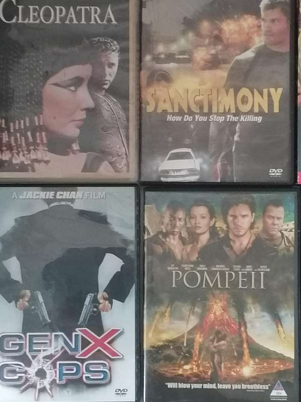 20x Top original DVD movies in very good condition.