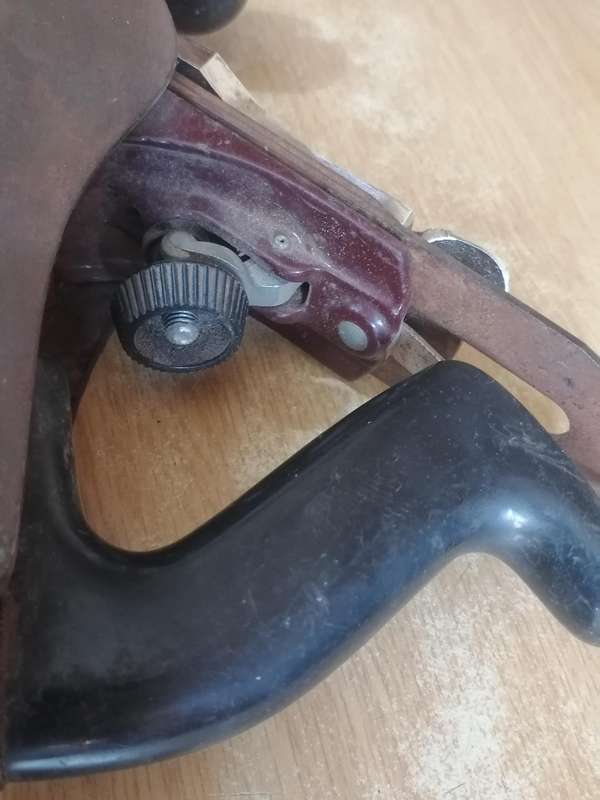 Vintage Record Plane, made in England (23.5cm long).