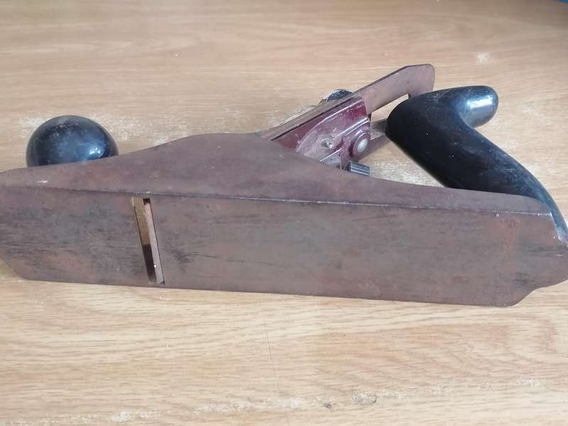 Vintage Record Plane, made in England (23.5cm long).