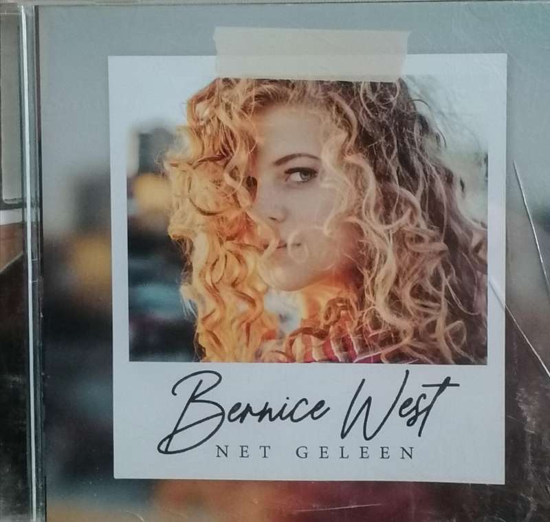 11x original Afrikaans CD's, very good condition.