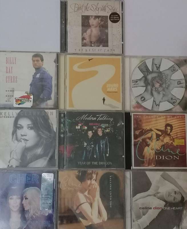 10x original CD's, good music artists,  very good condition.