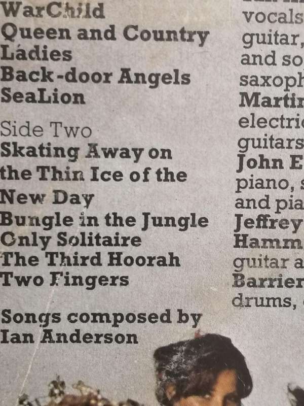 Jethro Tull, Warchild, vinyl very good.