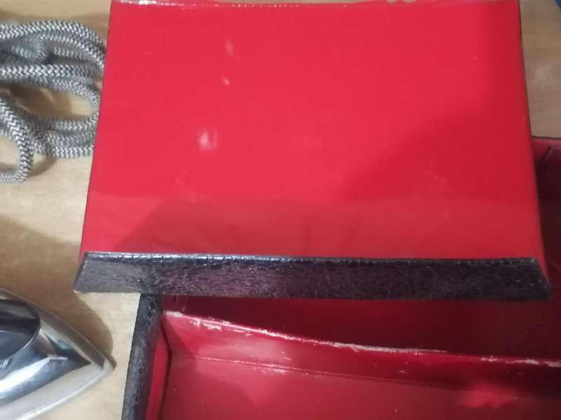 Vintage electric Trident flat pressing travel iron, 100% working, very good condition.