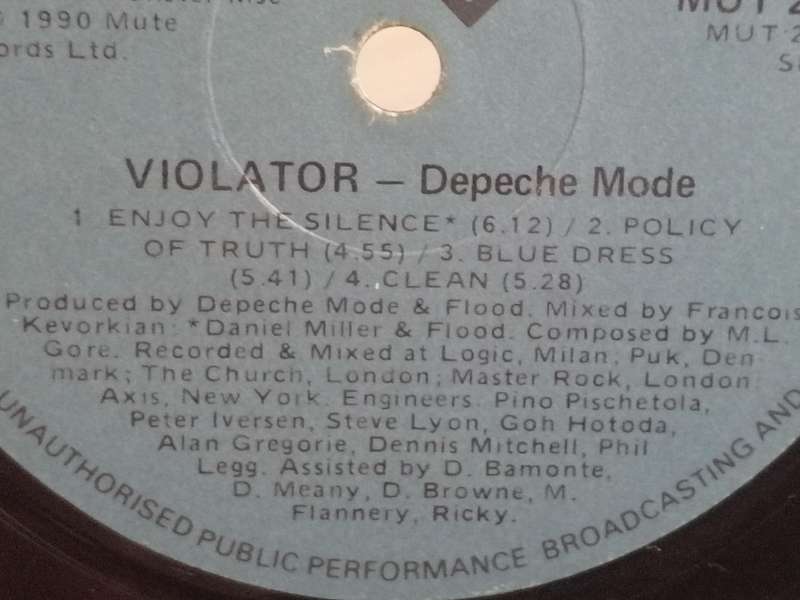 Depeche Mode, Violator, vinyl in very good condition.