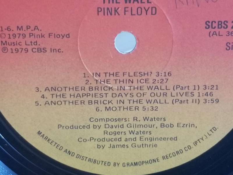 Pink Floyd the Wall, Double album, vinyl's excellent.