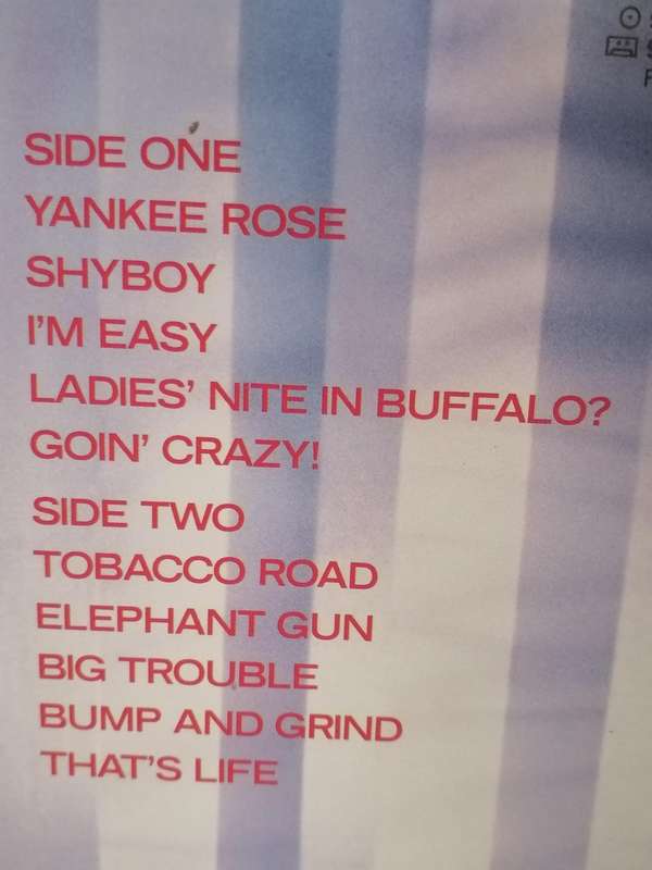 David Lee Roth, Eat 'em and Smile, vinyl very good.