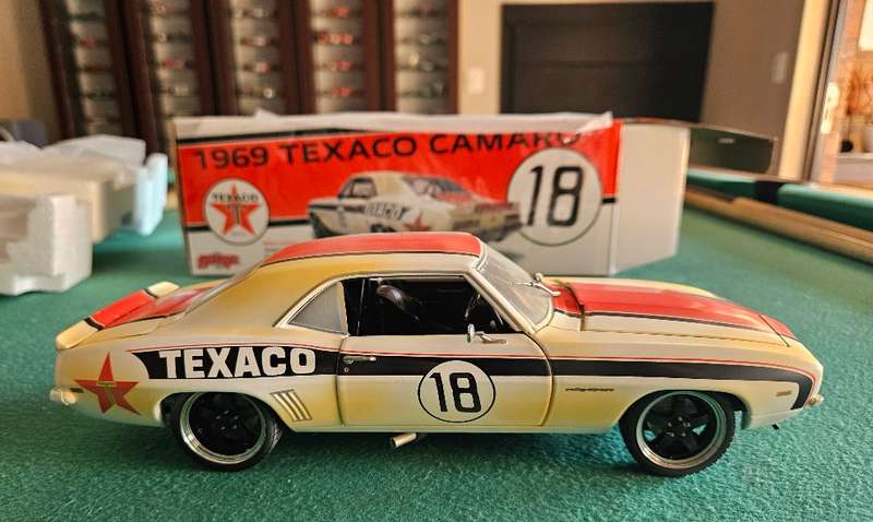 1969 Texaco Camaro - 1/18 GMP