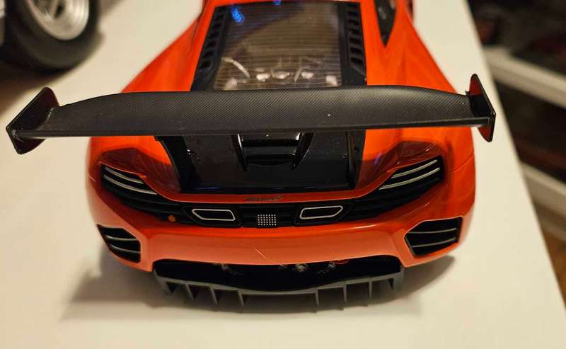 McLaren 12C GT3 - 1/18 Minichamps