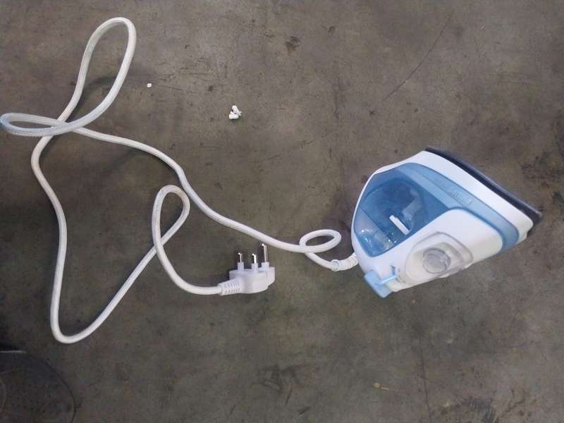Philips Steam Iron - Blue-DST1030/20