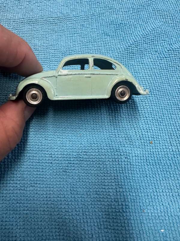 DINKY TOYS