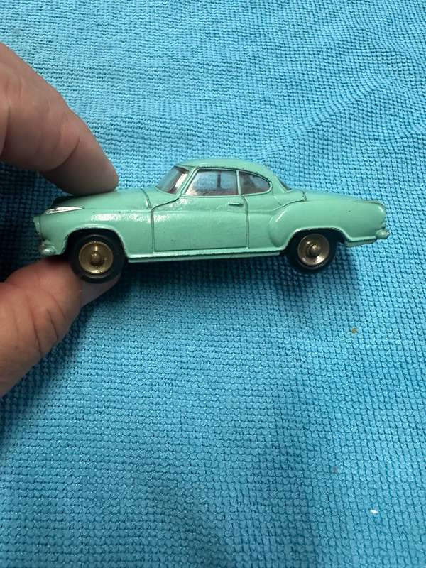 DINKY TOYS