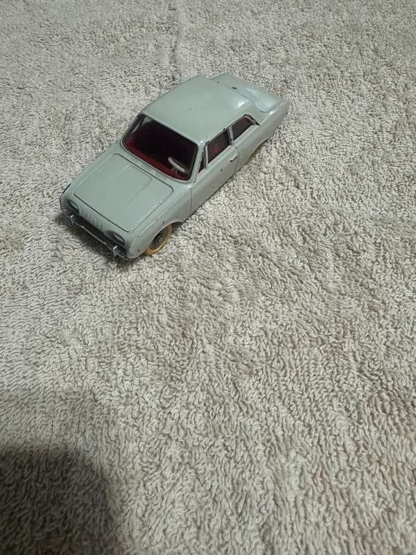 DINKY TOYS