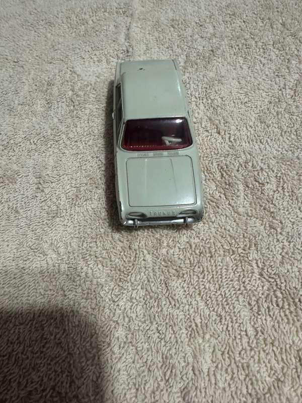DINKY TOYS