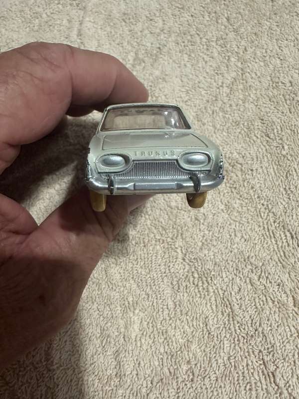 DINKY TOYS