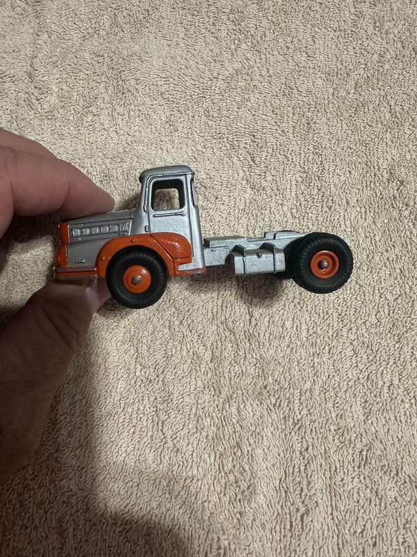 DINKY TOYS