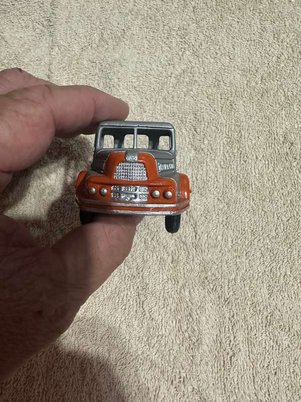DINKY TOYS
