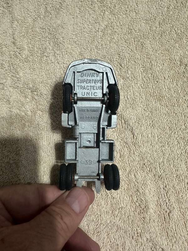 DINKY TOYS