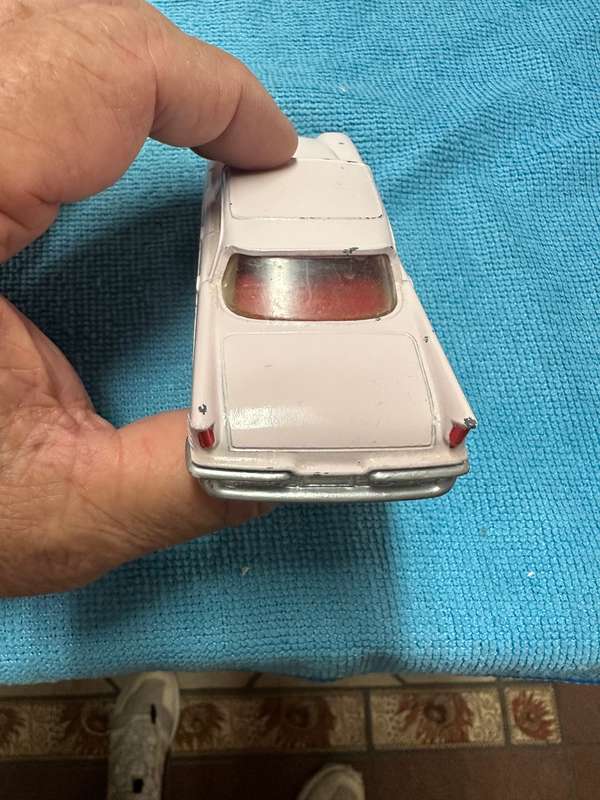 DINKY TOYS