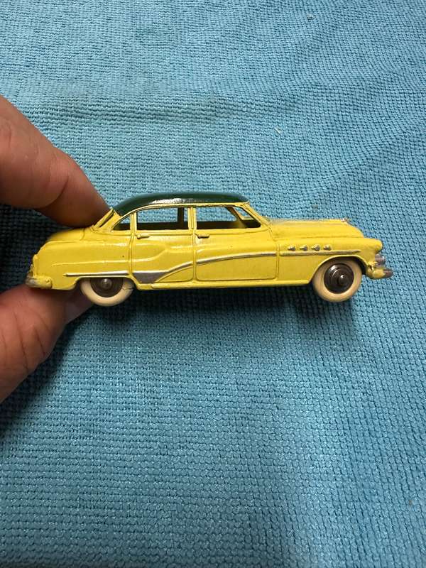 DINKY TOYS