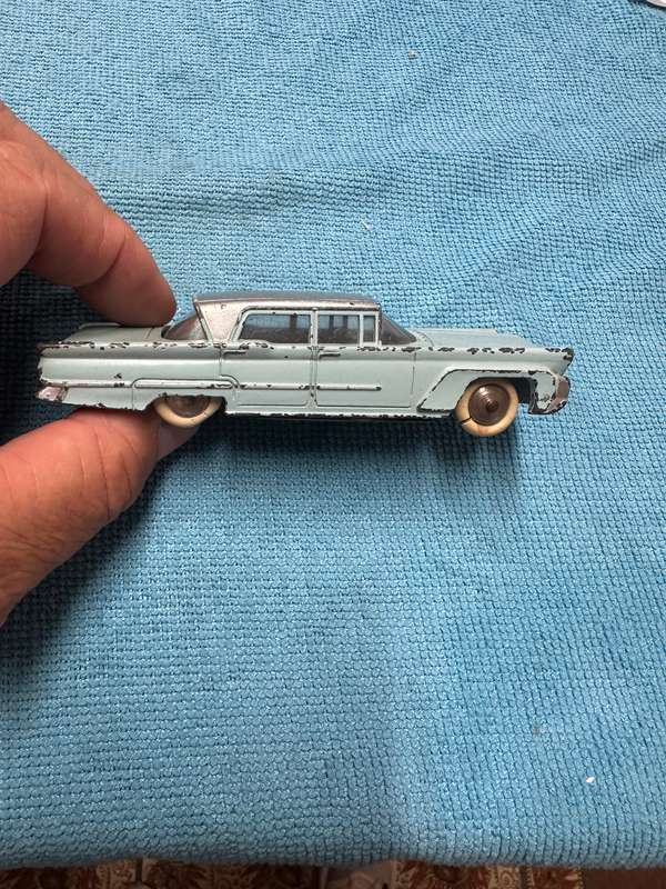DINKY TOYS