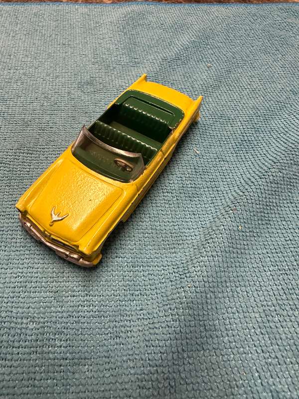 DINKY TOYS