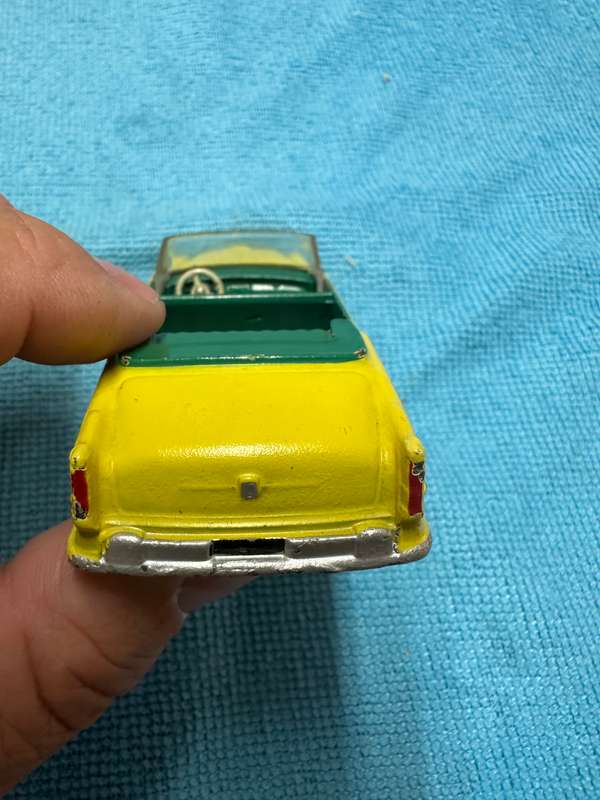 DINKY TOYS