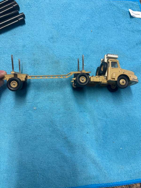 DINKY TOYS