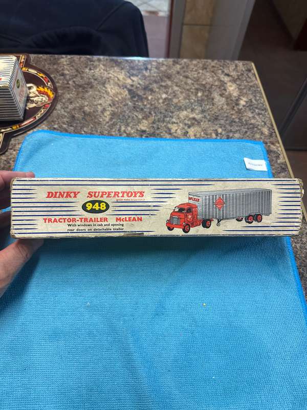 DINKY TOYS