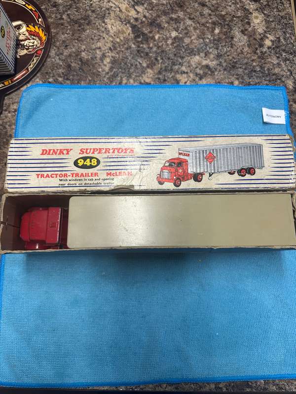DINKY TOYS