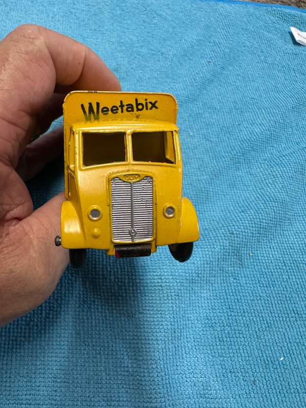 DINKY TOYS