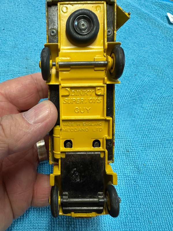 DINKY TOYS