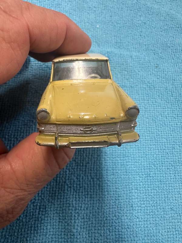 DINKY TOYS