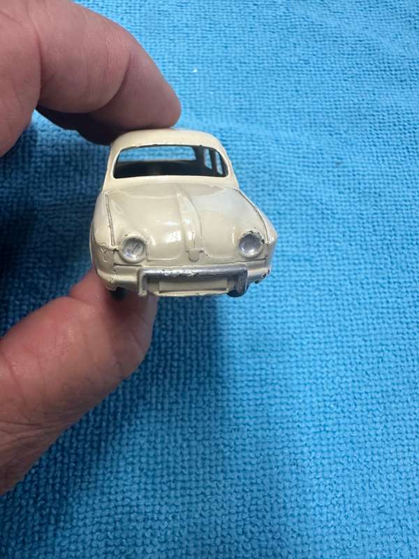 DINKY TOYS