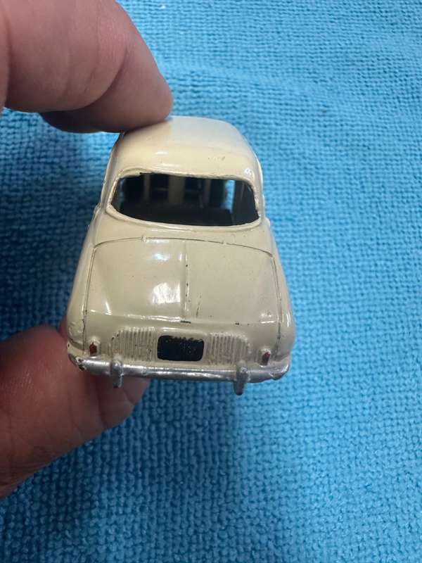 DINKY TOYS