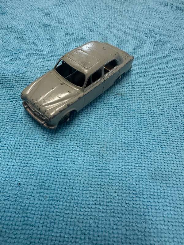 DINKY TOYS