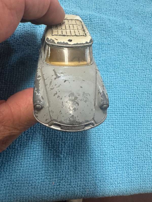 DINKY TOYS