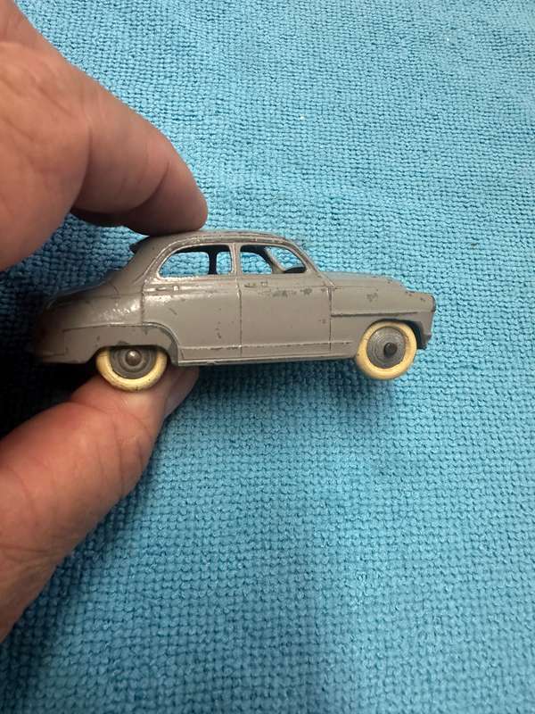 DINKY TOYS