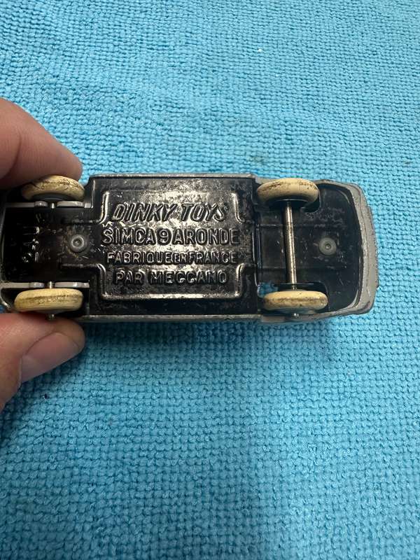 DINKY TOYS