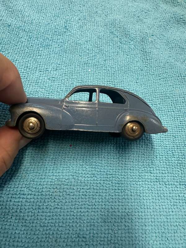 DINKY TOYS