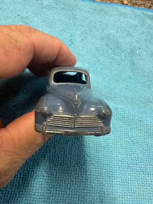 DINKY TOYS