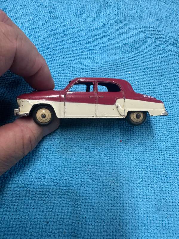 DINKY TOYS