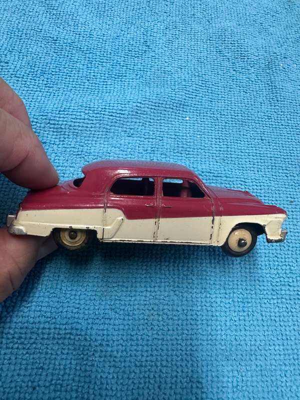 DINKY TOYS