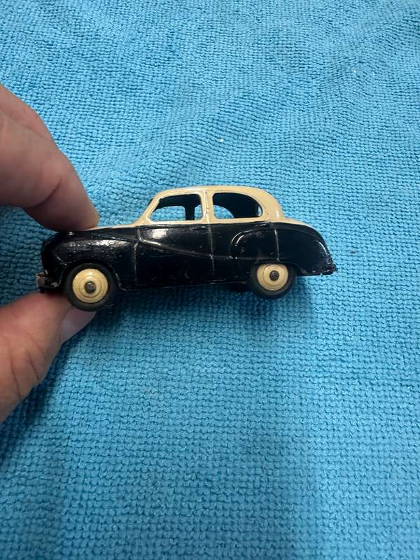 DINKY TOYS