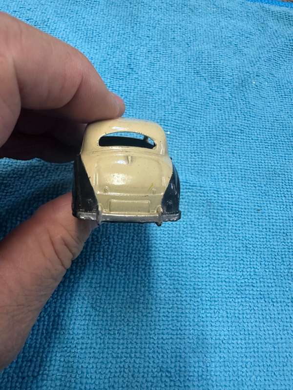 DINKY TOYS