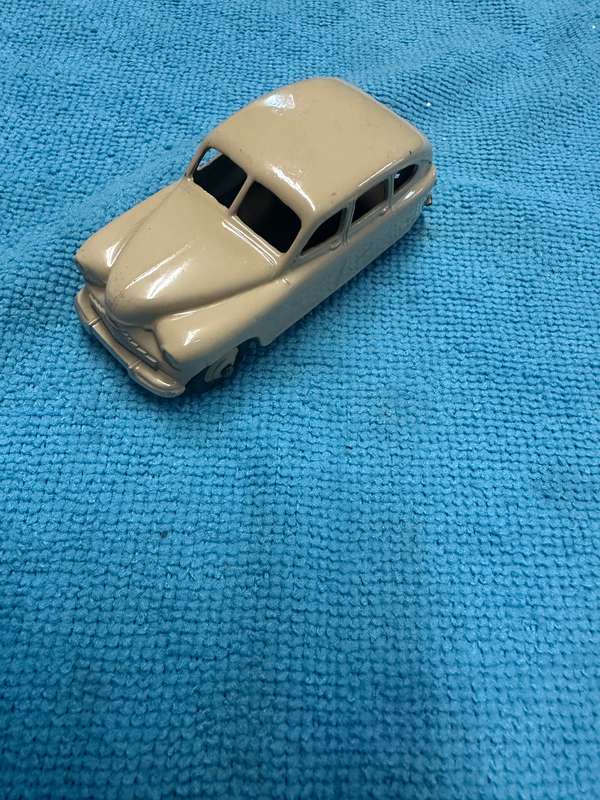 DINKY TOYS